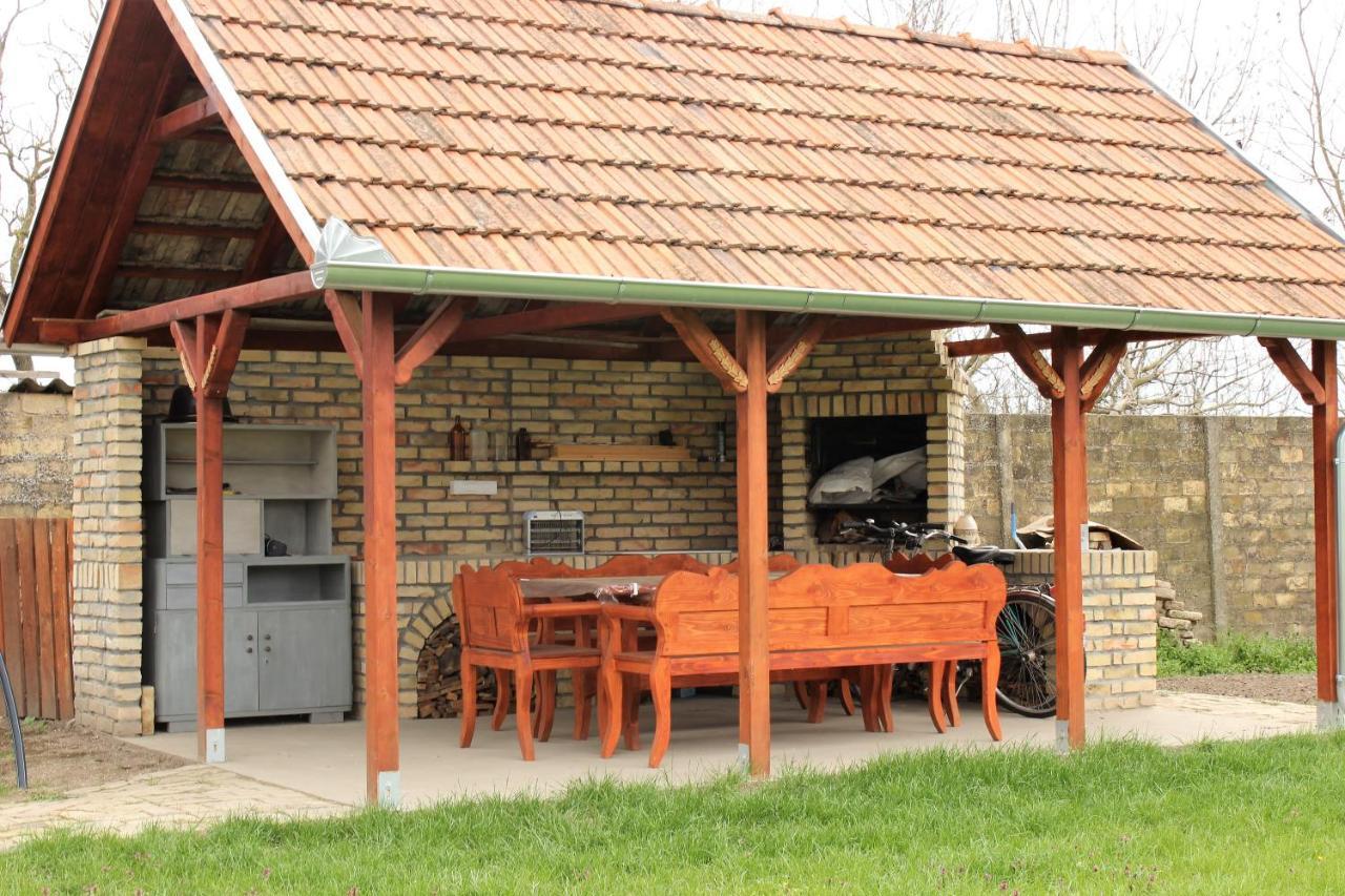 Julia Apartman Pacir Экстерьер фото
